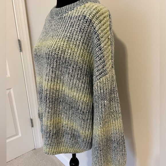 Winter Sweater - Picture 3 of 5